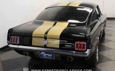 Ford-Mustang-1965-Fastback-9