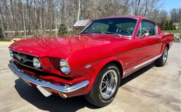Ford-Mustang-1965-Fastback-9