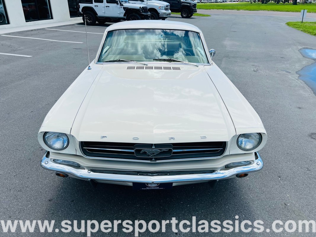 Ford-Mustang-1965-Fastback-9