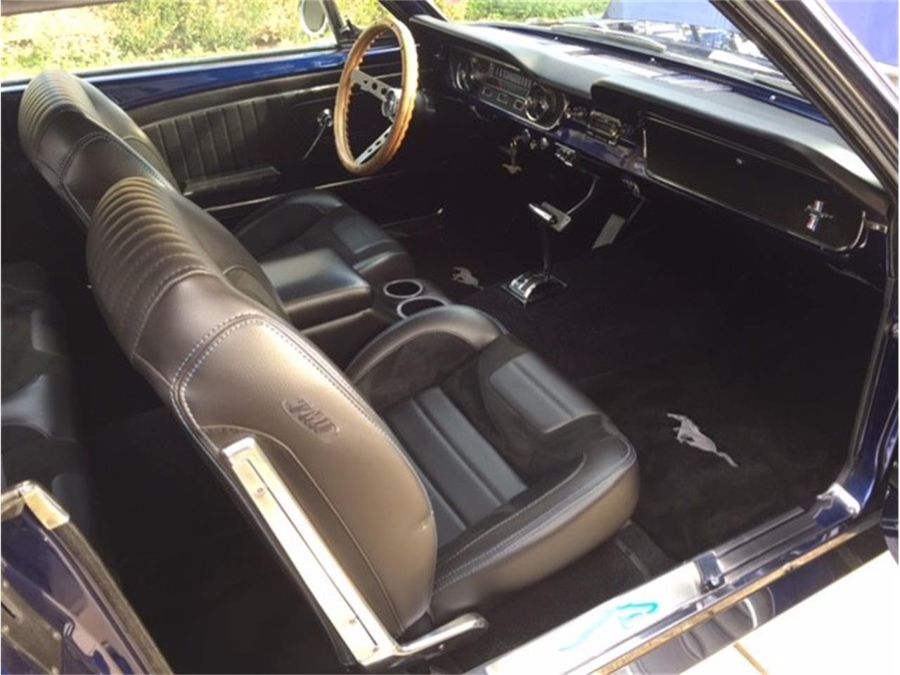 Ford-Mustang-1965-Kona-Blue-Black-20