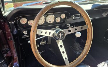 Ford-Mustang-1965-Maroon-Black-7