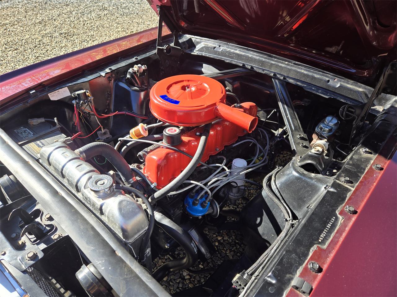 Ford-Mustang-1965-Maroon-Black-8
