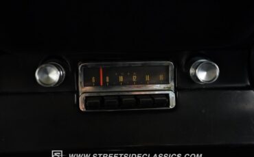 Ford-Mustang-1965-Phoenician-Yellow-Black-16