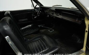 Ford-Mustang-1965-Phoenician-Yellow-Black-22