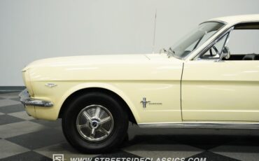 Ford-Mustang-1965-Phoenician-Yellow-Black-35