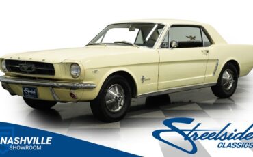 Ford-Mustang-1965-Phoenician-Yellow-Black