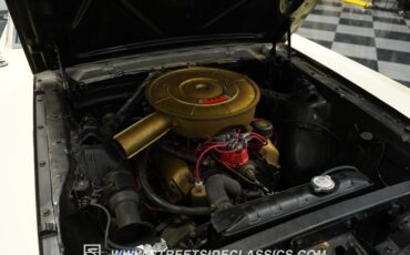 Ford-Mustang-1965-Phoenician-Yellow-Black-47