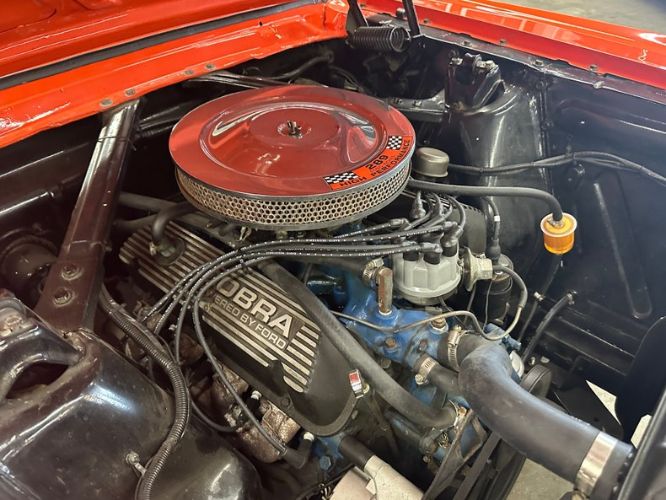 Ford-Mustang-1965-Poppy-Red-14