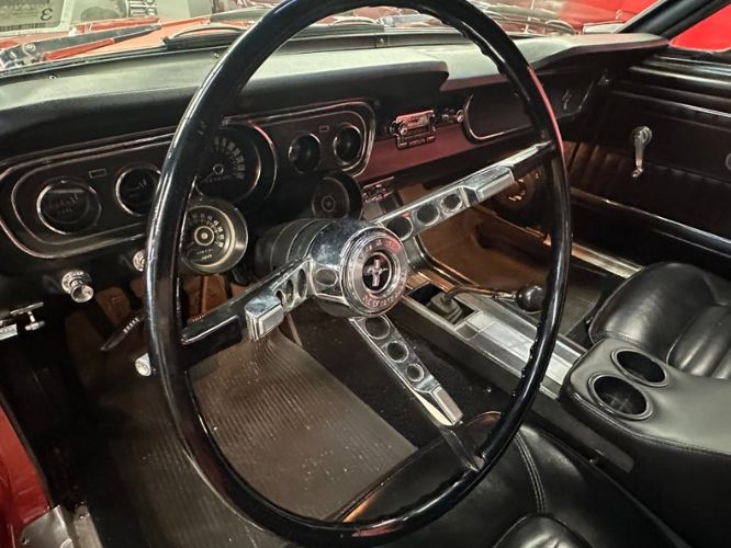 Ford-Mustang-1965-Poppy-Red-35