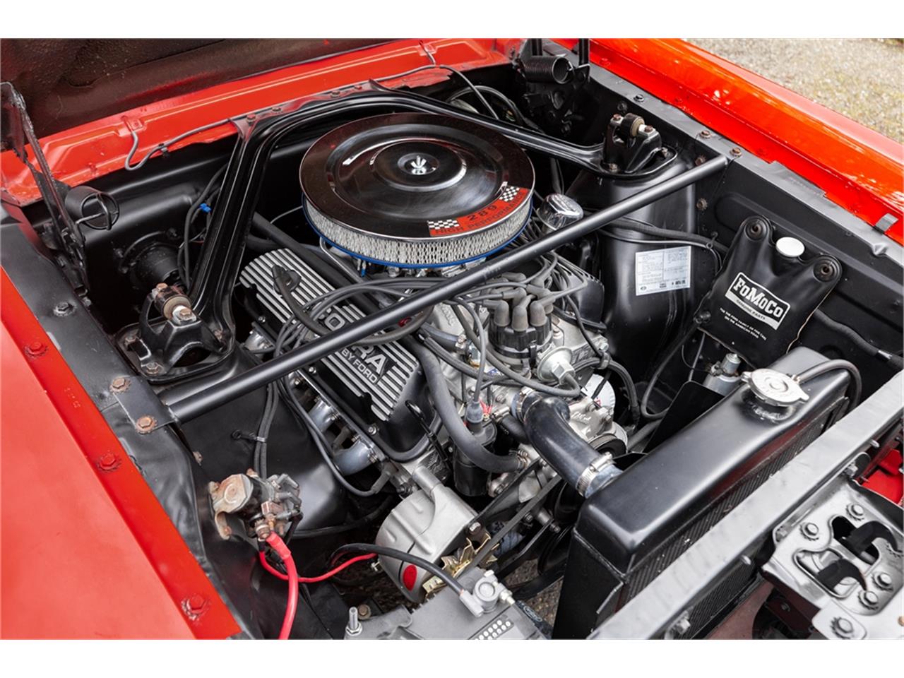 Ford-Mustang-1965-Poppy-Red-White-14