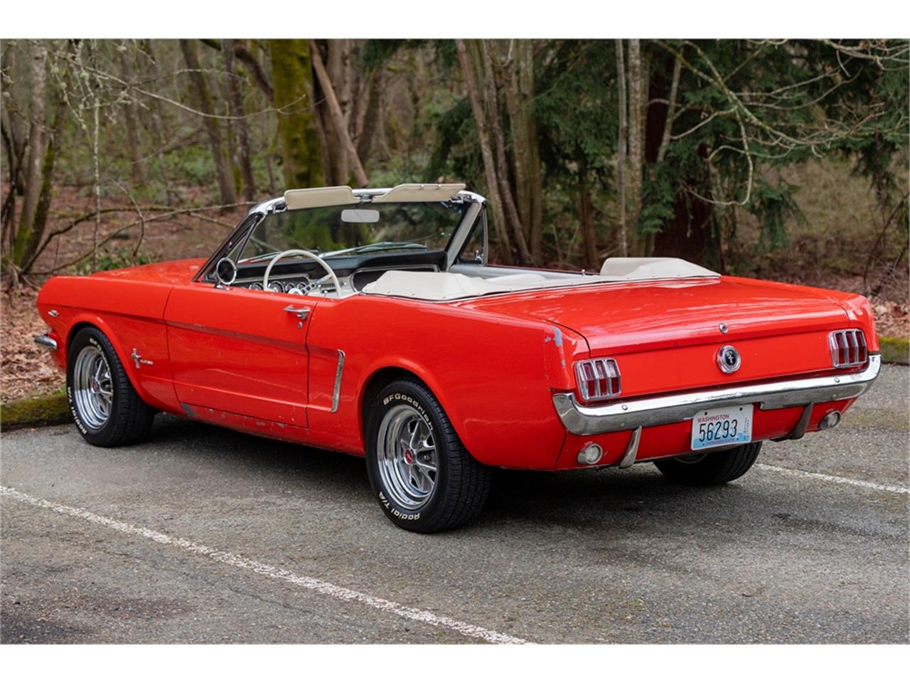 Ford-Mustang-1965-Poppy-Red-White-25