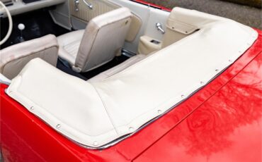 Ford-Mustang-1965-Poppy-Red-White-48
