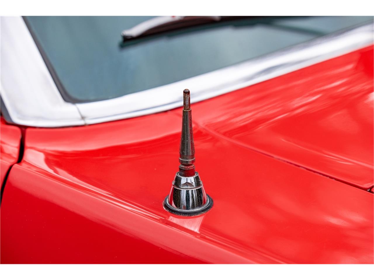 Ford-Mustang-1965-Poppy-Red-White-5