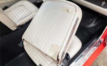 Ford-Mustang-1965-Poppy-Red-White-84