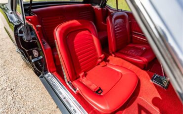 Ford-Mustang-1965-Raven-Black-Red-35