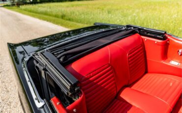 Ford-Mustang-1965-Raven-Black-Red-37