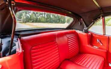 Ford-Mustang-1965-Raven-Black-Red-38