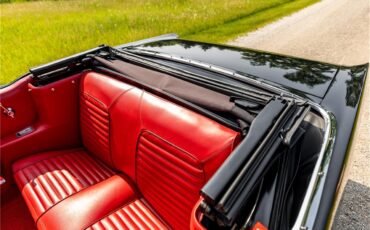 Ford-Mustang-1965-Raven-Black-Red-39