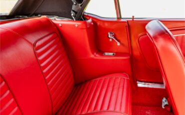 Ford-Mustang-1965-Raven-Black-Red-42
