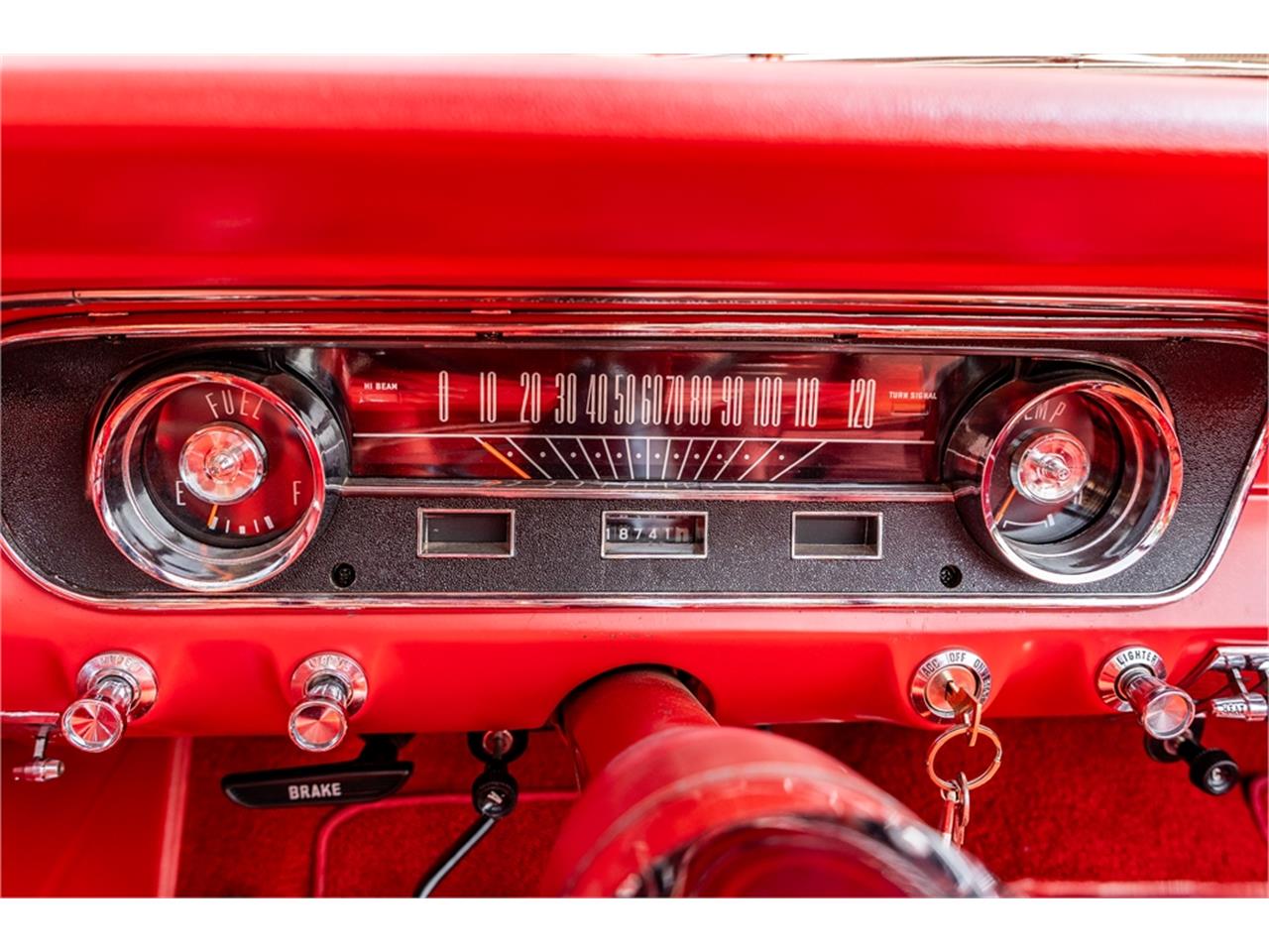 Ford-Mustang-1965-Raven-Black-Red-49