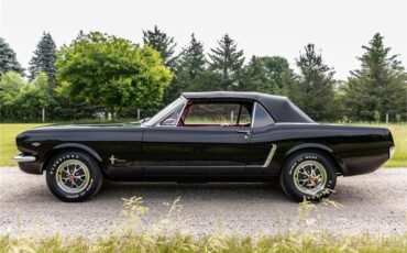 Ford-Mustang-1965-Raven-Black-Red-57