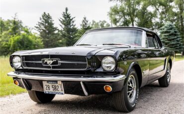Ford-Mustang-1965-Raven-Black-Red-63