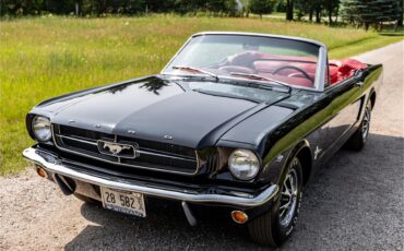 Ford-Mustang-1965-Raven-Black-Red-64