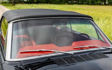 Ford-Mustang-1965-Raven-Black-Red-90