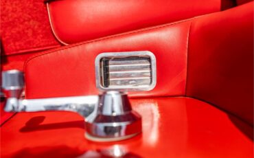 Ford-Mustang-1965-Raven-Black-Red-95