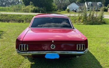 Ford-Mustang-1965-Red-Black-4