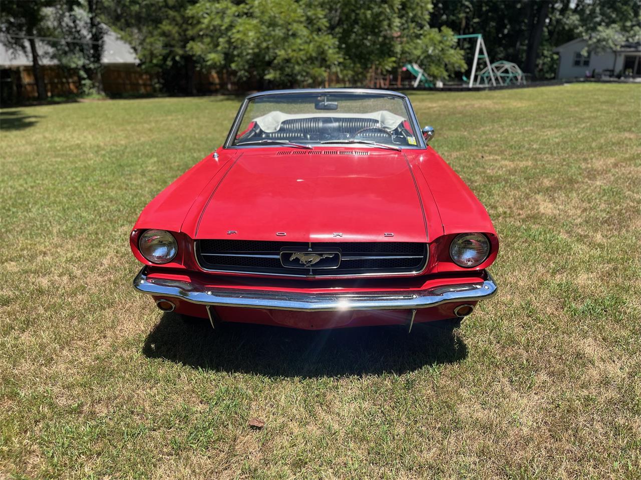 Ford-Mustang-1965-Red-Pony-Package-Black-14