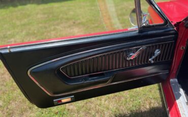 Ford-Mustang-1965-Red-Pony-Package-Black-20