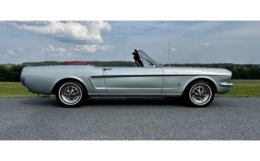 Ford-Mustang-1965-Silver-Smoke-Red-1
