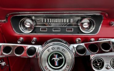 Ford-Mustang-1965-Silver-Smoke-Red-16