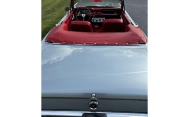 Ford-Mustang-1965-Silver-Smoke-Red-2