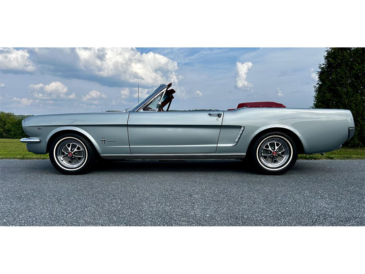 Ford-Mustang-1965-Silver-Smoke-Red-5