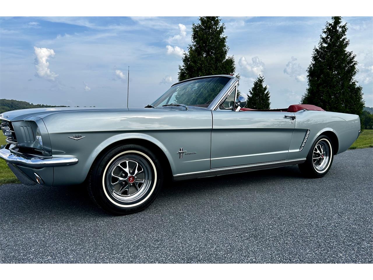Ford-Mustang-1965-Silver-Smoke-Red-7