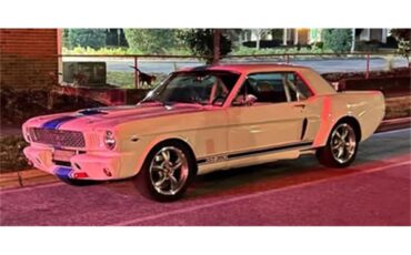 Ford-Mustang-1965-White-Black-1