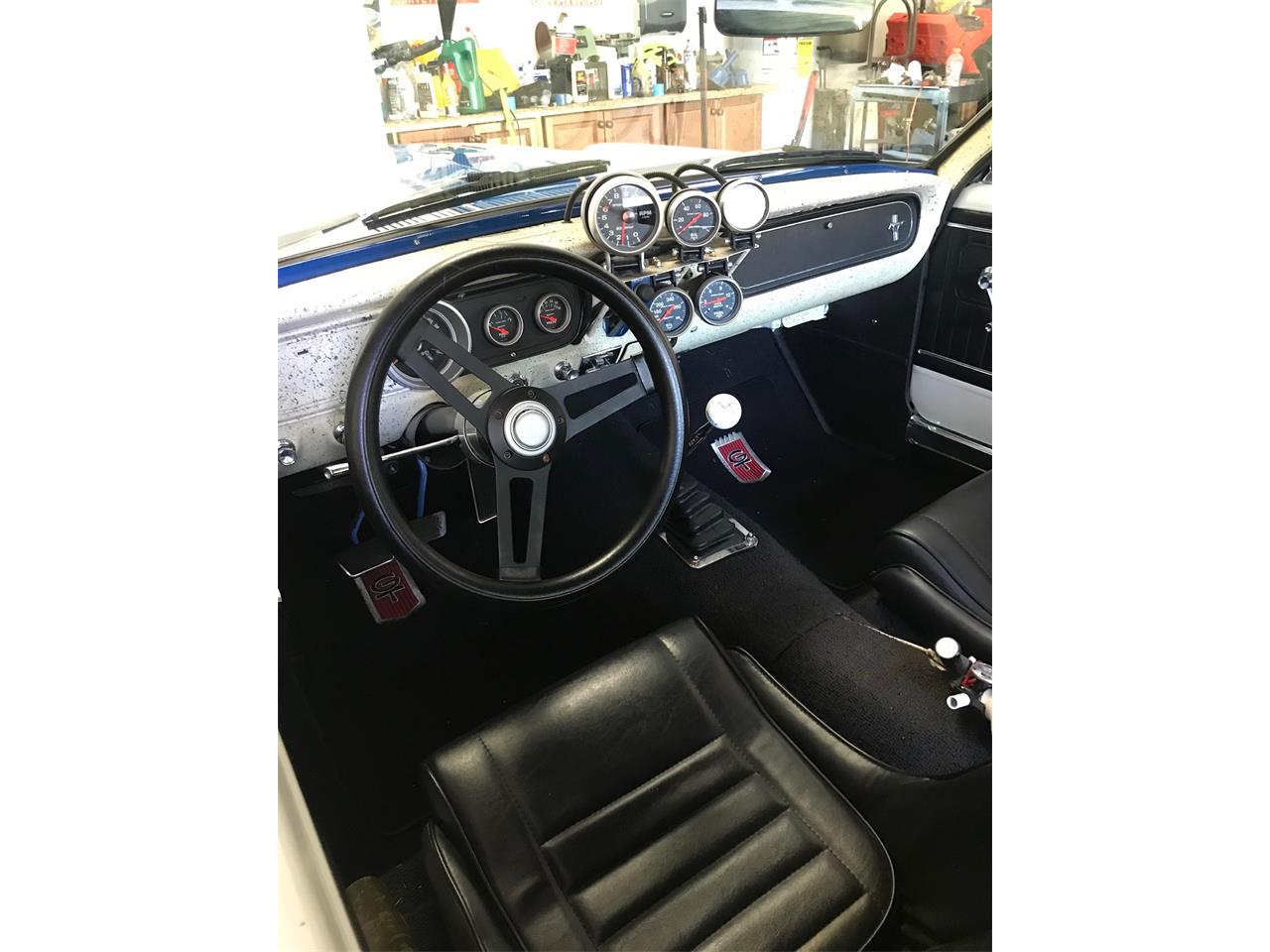 Ford-Mustang-1965-White-Black-18