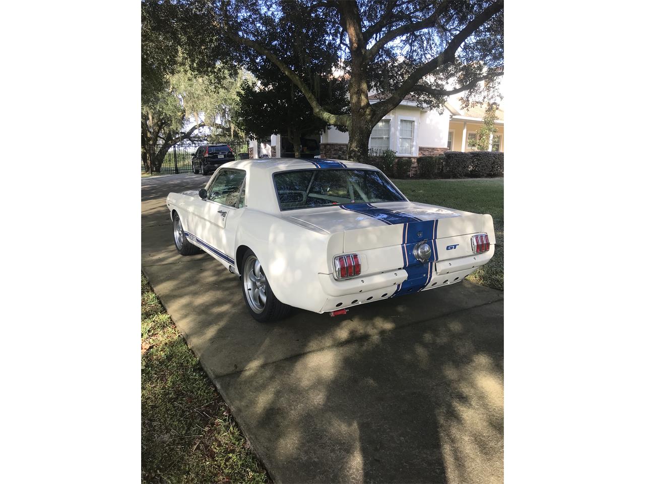 Ford-Mustang-1965-White-Black-8