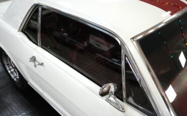 Ford-Mustang-1965-White-Red-30