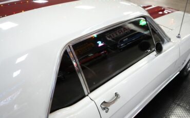 Ford-Mustang-1965-White-Red-31