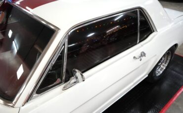 Ford-Mustang-1965-White-Red-32