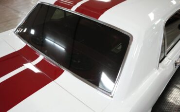 Ford-Mustang-1965-White-Red-35