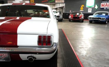 Ford-Mustang-1965-White-Red-39
