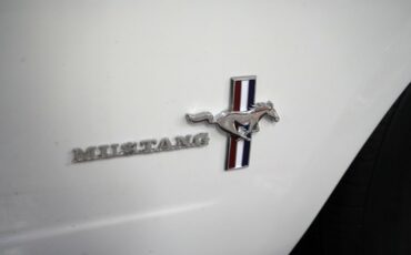 Ford-Mustang-1965-White-Red-43