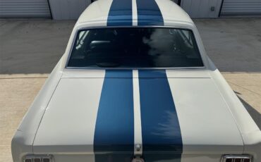 Ford-Mustang-1965-Wimbledon-White-Ford-Dark-Blue-6