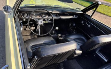 Ford-Mustang-1965-Yellow-Black-16
