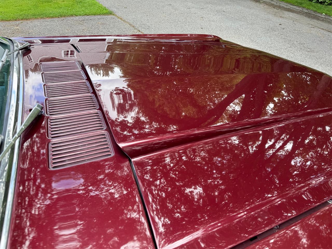 Ford-Mustang-1965-maroon-Grey-8