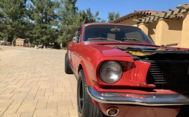 Ford-Mustang-1966-4